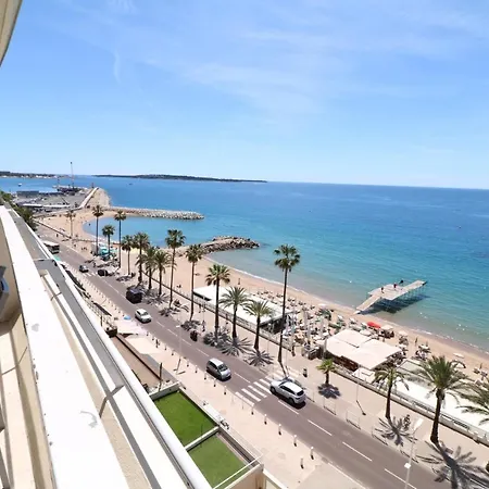 Amazing Sea View 2 Bedroom Front 303