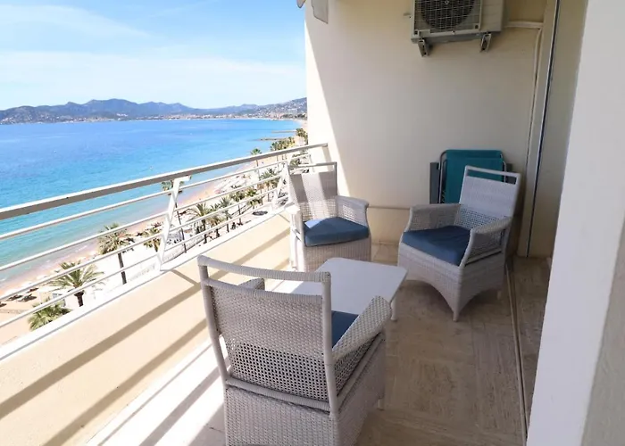 Amazing Sea View 2 Bedroom Front 303 Apartament *