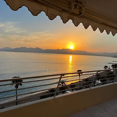 Amazing Sea View 2 Bedroom Front 303 Appartement