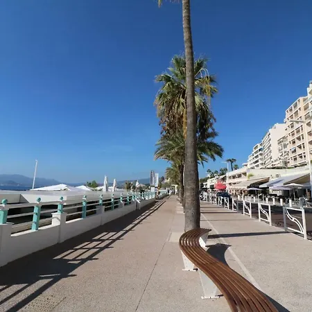 Amazing Sea View 2 Bedroom Front 303 Appartement