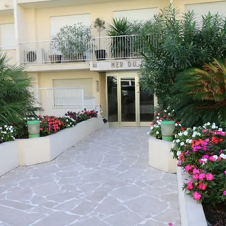 Amazing Sea View 2 Bedroom Front 303 *